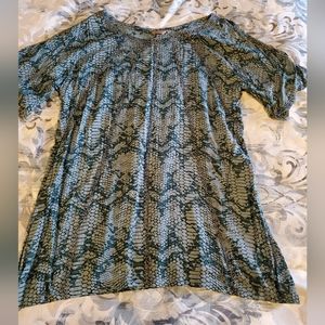NWOT Khush Clothing Beaded Cold Shoulder Tunic